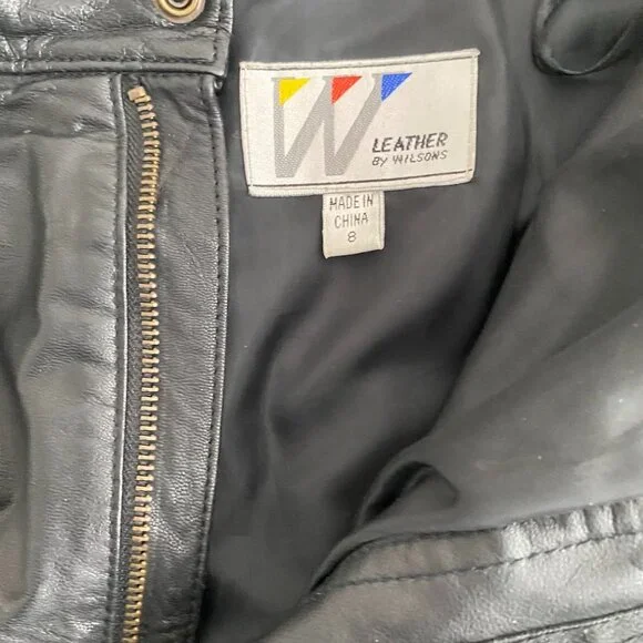 Chic Black Leather Shorts (jean style) - Picture 3 of 5